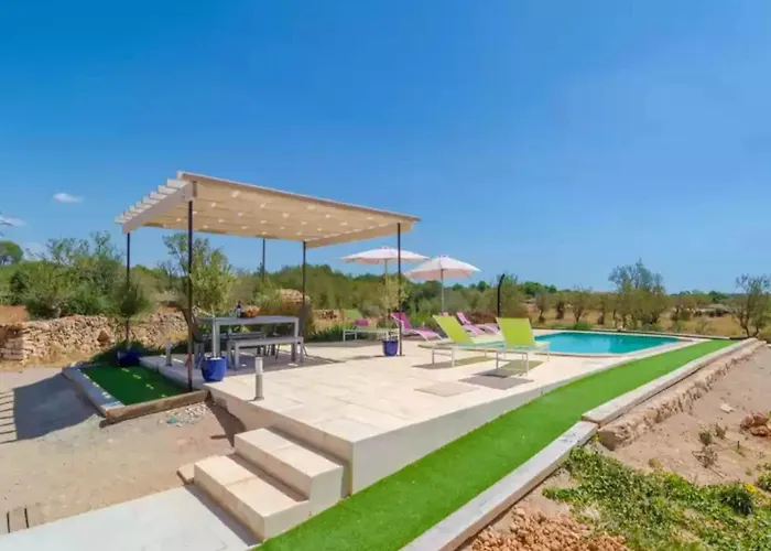 Attractive Villa With Pool